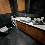 Multi House 3 Apartment