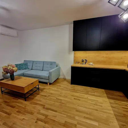 Multi House 3 * Rzeszów