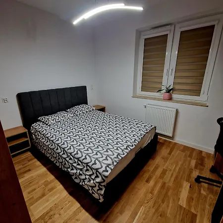 Apartment Multi House 3 *